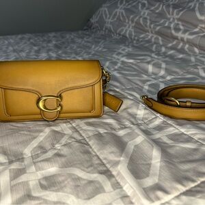 Coach Tabby 20 in Honey Brown
